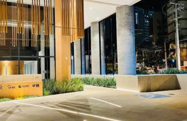 Lindo flat em prédio luxuoso - Excelente localização - Foto 24