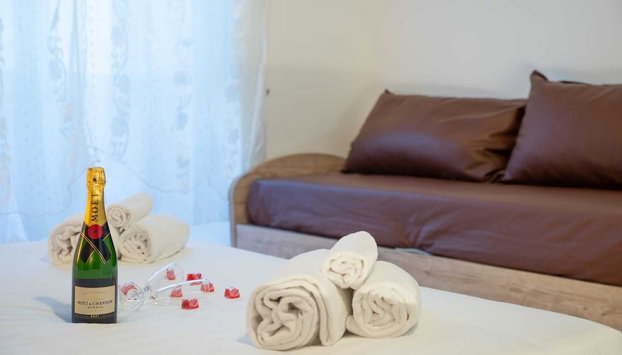 Romerooms - Photo 3, Room