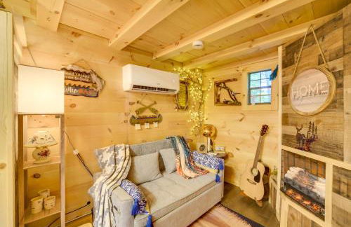 Glamping Getaway with Porch in Wisconsin Northwoods - Foto 6