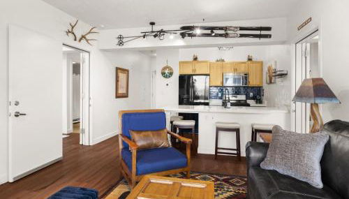 Top Floor Deer Valley Gondola Lakefront Condo- Great views - Foto 5, stove, pet friendly