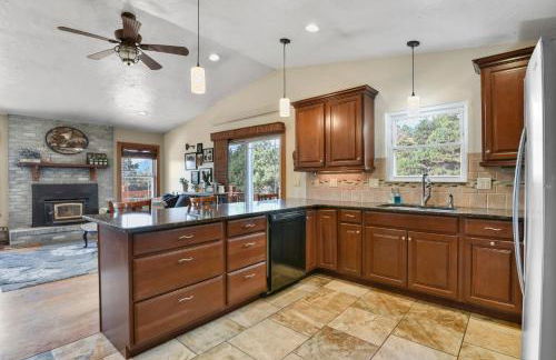 Mountain Vistas House and Acreage - Foto 42