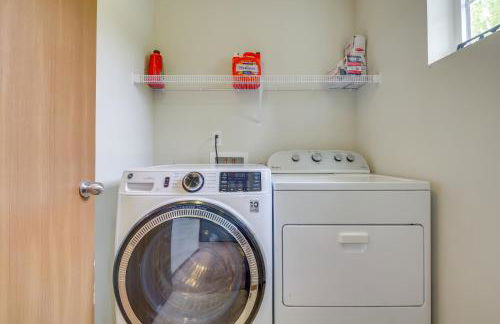 Walk to Trails and Golf Sedro-Woolley Retreat! - Foto 23