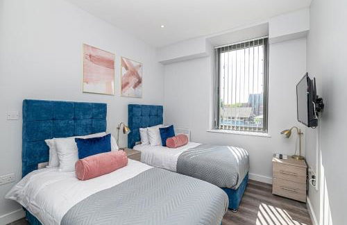 #94 Lux Crosby Gardens Apartment - 10 mins to Crosby Beach - Sleeps 4 - " Perfect for Business travelers and Small Families - Free Parking" - Foto 24