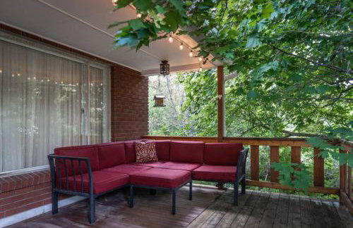 Millcreek Home, Quick Access to Canyons and Skiing - Foto 7