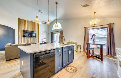 10 Mi to Disney: Family Retreat w/ Game Room! - Foto 9