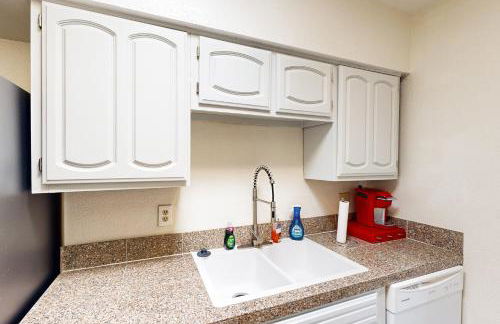 Dog-Friendly Home with Fenced Yard in Sierra Vista! - Foto 4