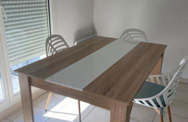 T2 en résidence avec piscine commune - Photo 7