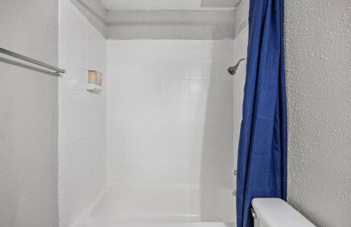 Cozy Modern Oasis near UT - Photo 32