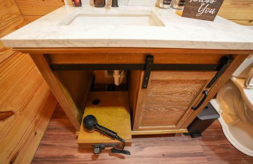 New Lux Cabin Hot Tub FirePit Games - Foto 21