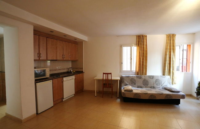 Royal Inn Aparthotel - Photo 27