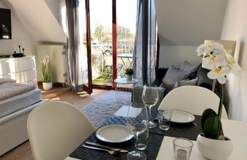 Ferienwohnung-Mary-Poppins-mit-Balkon-zwischen-Strand-Wald-Wiese-im-Suedosten-der-Insel-Ruegen - Foto 1