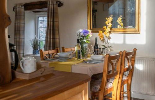 PLAS IWRWG GRANARY - Stunning Barn Conversion based in North Wales - Photo 26