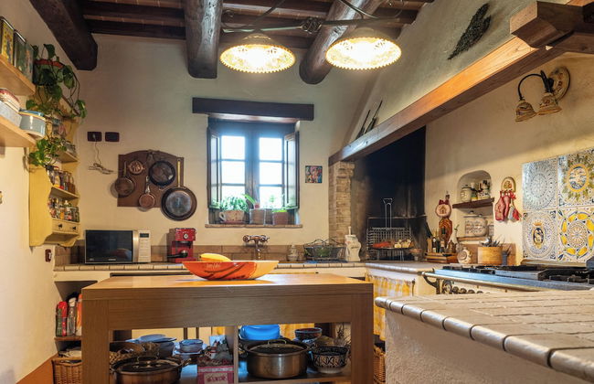 Tenuta di campagna con piscina immersa nel verde - Foto 14