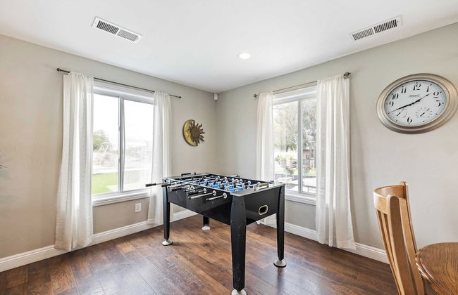 Breathtaking Meadows by Avantstay Temecula Group Retreat Pool, Pickleball, Firepit, Hot Tub - Foto 11