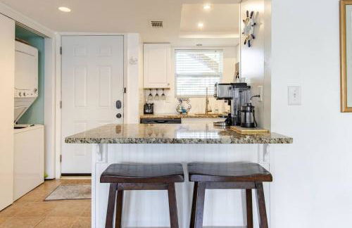 Boathouse Condo, Downtown Destin Harbor, Private Beach Access, Waterfront, on Golf course, Water Taxi pickup - Photo 17