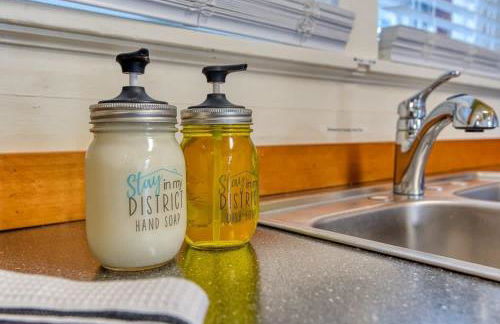 #StayinMyDistrict Historic Apartment Near Downtown - Foto 13