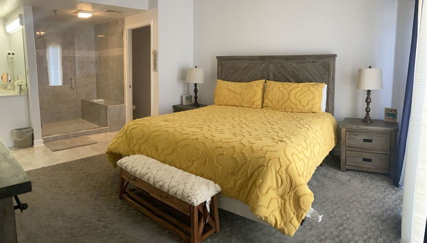 Smoky Mountains 711 3BD Condo with All Round Private Balcony by RedAwning - Foto 3, Habitación