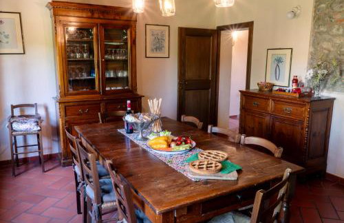 Podere I Sorbi, Spacious Tuscan Villa in Lajatico, Near Pisa & Volterra - Foto 24