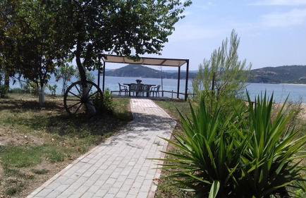 Wonderful stone house infront of the sea. - Photo 6