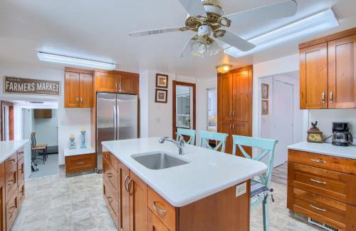Group Getaway w/ Mtn Views: Home in Circleville! - Foto 11