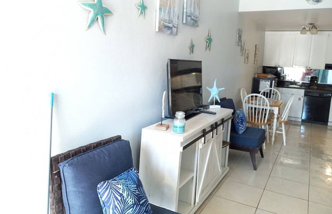 506 Little Harbor Inn - Photo 5