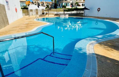 Contemporary House in Cabo Roig - Photo 33