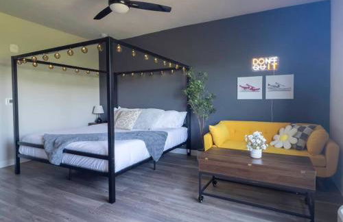 Iconic Nike Studio & Romantic Canopy Glow - Foto 2