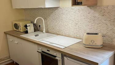 Logement cosy à 200 mètres des thermes - Foto 5