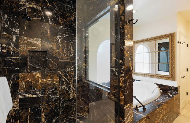 Shoreline by Avantstay Spectacular Beachfront Home w/ Fire Pit, Spa & Pool Table - Foto 25