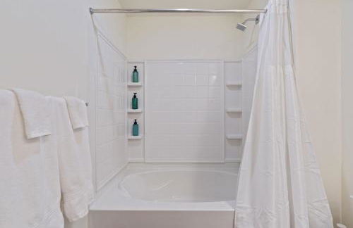 Unique SLC Getaway 2-Bed, 2-Bath with Fire Pit - Foto 68