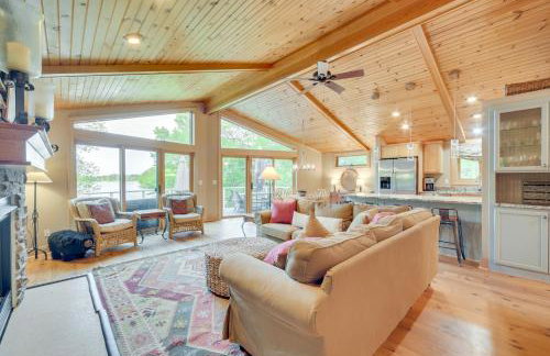 Wisconsin Vacation Rental with Fire Pit on Long Lake - Foto 4