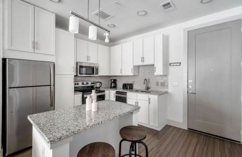 Downtown 1br w deck gym nr shopping ATX-214 - Foto 4