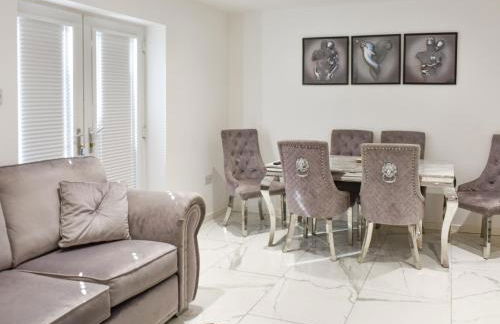 The Hawthorns - Photo 5