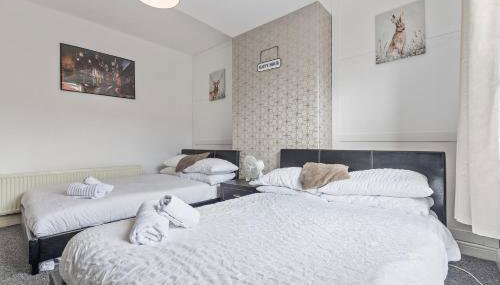 Stylish 2-Bedroom Apartment in Leeds LS12, Perfect for Contractors & Extended Stays-F&K Property - Foto 2