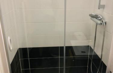 Au coeur des boulevards À 2 pas des chemins de rando - Foto 7