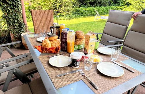 NEW Spacious House with large garden - Foto 1