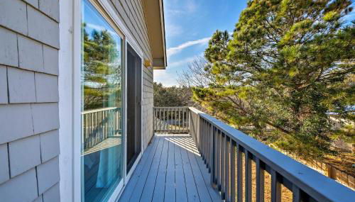 Bright Southern Shores Family Home Less Than 1 Mi to Beach - Foto 3