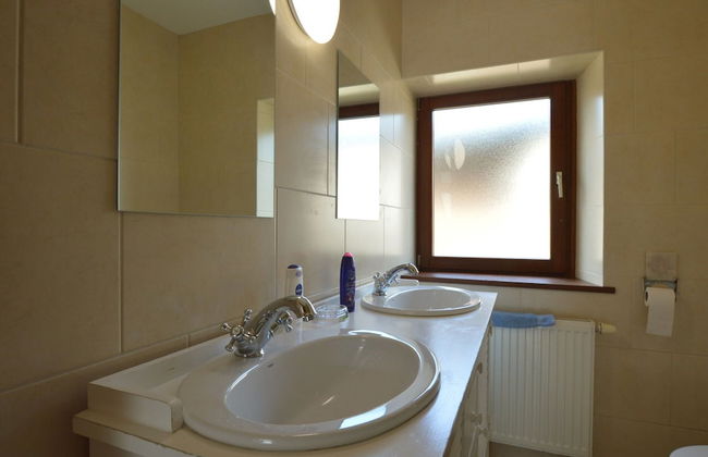 Fine Holiday House with Sauna & Large Terrace near Malmedy - Foto 25