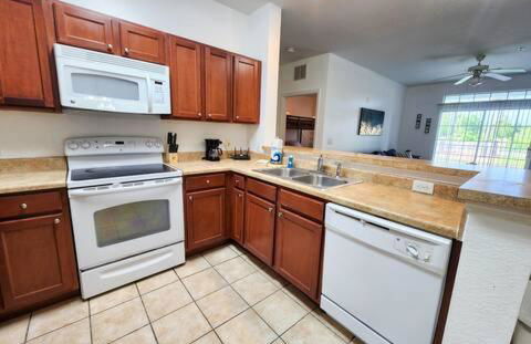 Resort Retreat 2BD Close Disney - Foto 4