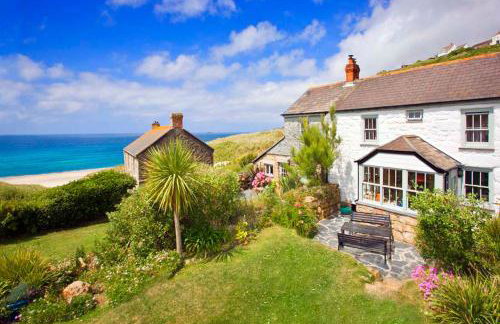 Petra Beach Cottage Great Sea Views Garden - Photo 1