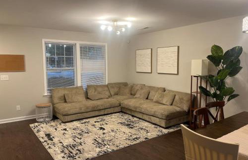 Spacious 4 bedroom House in University area close to PNC pavilion - Foto 2