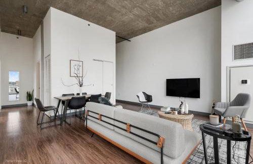 Jeffjack Heated Pool Penthouse in Chicago's West Loop - Photo 21