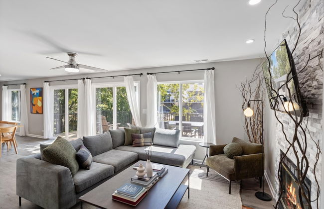 The Solstice by Boutiq - Photo 26