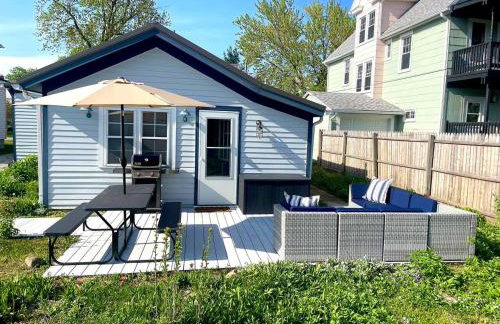 Coastal Cape Cod w/ King Bed, Game Room, & Bikes! - Foto 28