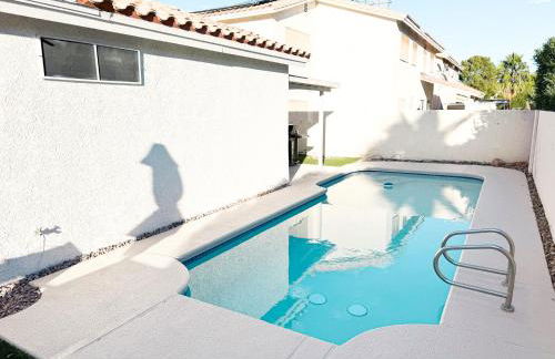 8 Mins From The Strip & 5 From Airport with Pool - Foto 4