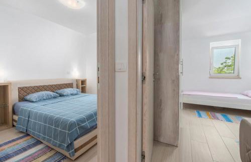 Dina Apartment - Photo 16