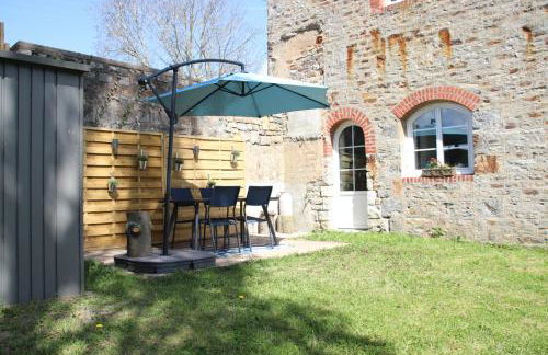 Le Vieil Home, au pied de la cité médiévale - Foto 16