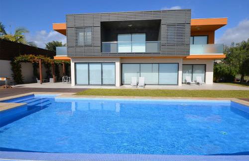 Villa Vitoria - by LovelyStay - Foto 2