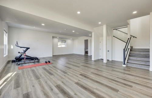 Group Getaway in Monument! High-End Home with Views - Foto 31