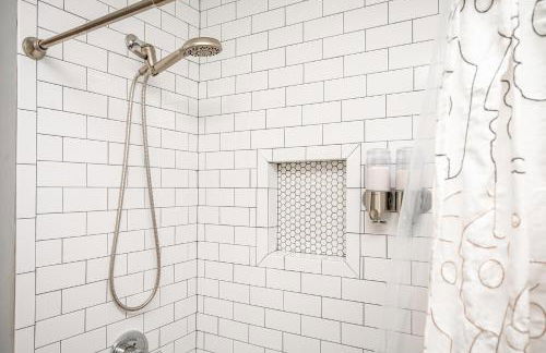 4BR/3BA Luxurious Decatur Home w/ Patio & Backyard - Foto 25